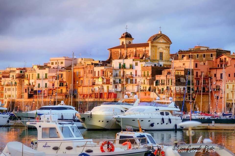 Bnb The Station Nettuno Exterior foto